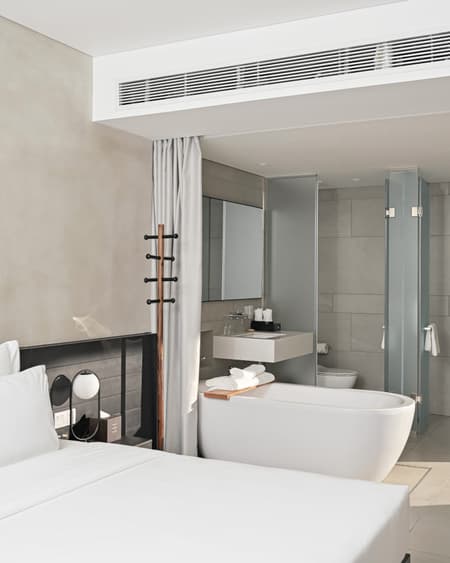 Triple E Hotel